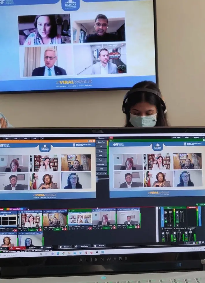 Broadcasting Services — Multiple Clients